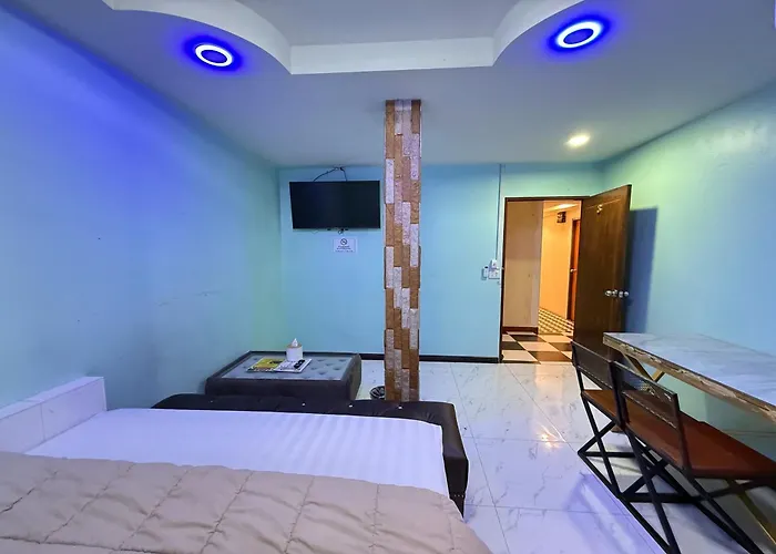 Bankhunchang บ้านขุนช้างห้องพักรายวันรามคำแหง Hostel *