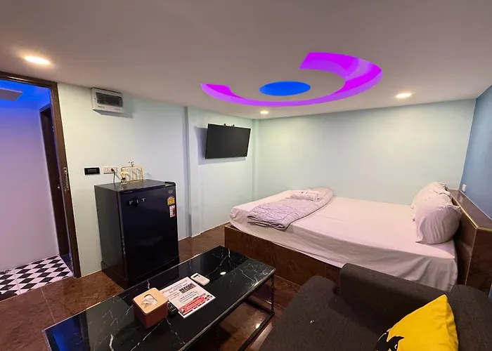 Bankhunchang บ้านขุนช้างห้องพักรายวันรามคำแหง Hostel *